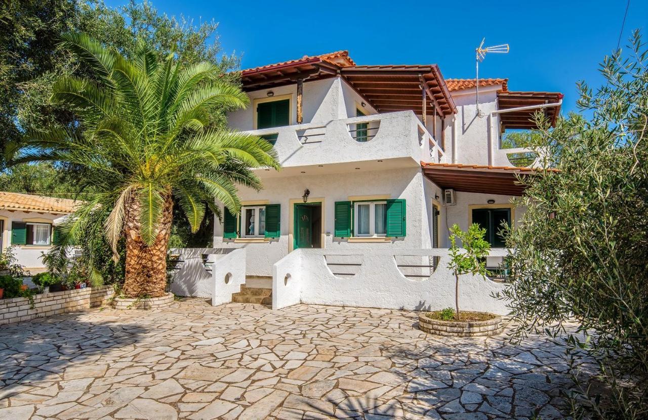 Olympia Paxos Villas & Apartments Гайос Экстерьер фото